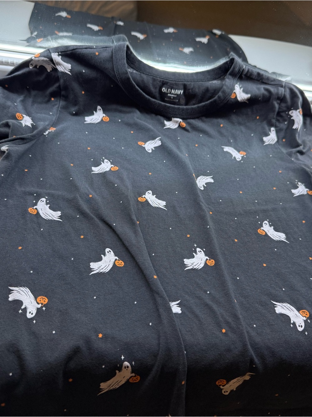 Old Navy Black Short-Sleeve Tee with White Ghosts and Orange Pumpkin Accents